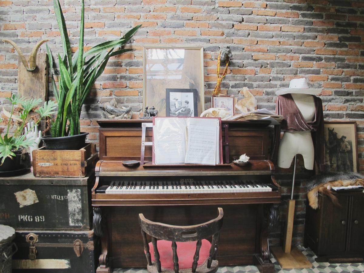 J No.14 Bed and Breakfast Bangkok Buitenkant foto